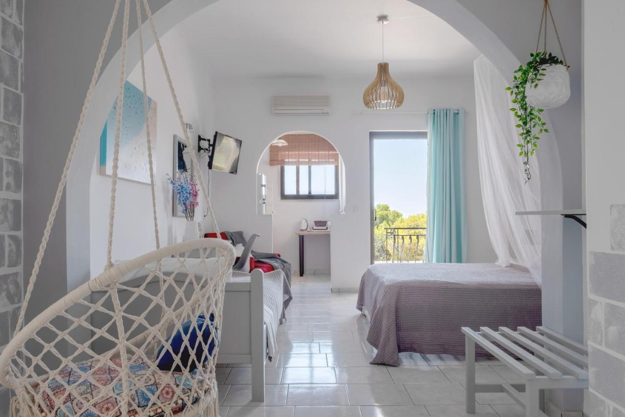 Pefkides Aegina Boutique Apartments Agia Marina  Exteriér fotografie